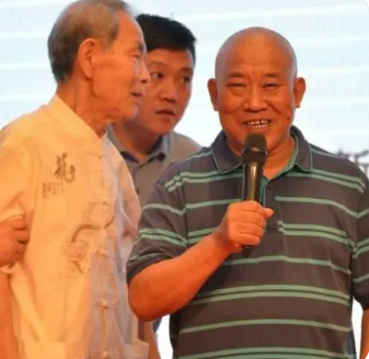 “老婆怀孕8个月，让我妈受尽委屈，我想离婚了。”