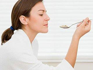 备孕女性吃什么好_女性备孕吃林蛙油好吗_女性备孕尿路感染吃什么药好
