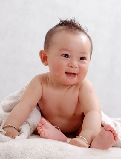 新生儿黄疸吃什么药？儿科专家为你解答黄疸用药指南