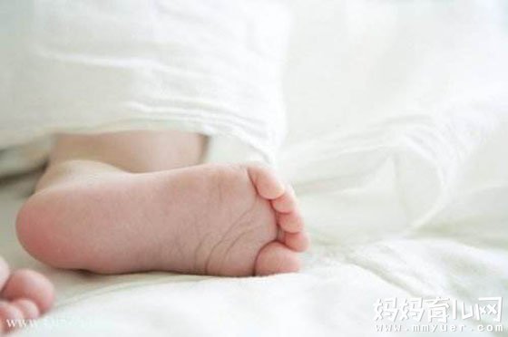 小孩发烧但是手脚冰凉 不是因冷而是体温还在升