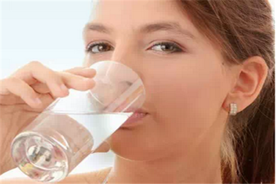 哺乳期感冒喉咙痛怎么办 九个食疗偏方神见效！
