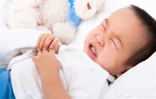 宝宝上吐下泻当心急性肠胃炎 宝宝急性肠胃炎怎么办