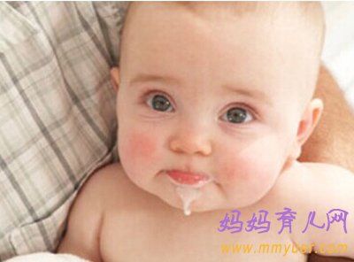 宝宝吐奶 应该如何“对症下药”