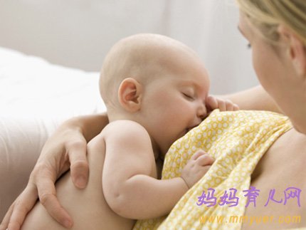 吃奶粉宝宝大便干燥（便秘）怎么办？
