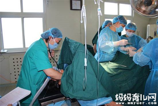 谈谈剖腹产小常识：剖腹产伤口纱布多久拿掉
