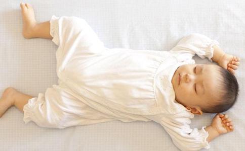 孕30周宝宝在肚子图片