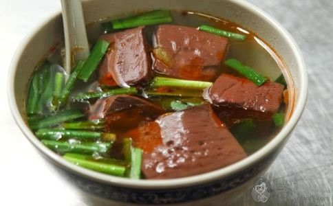 宝宝明目食谱之韭菜炒羊肝