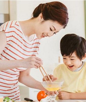 先做朋友 孩子健康饮食习惯可养成
