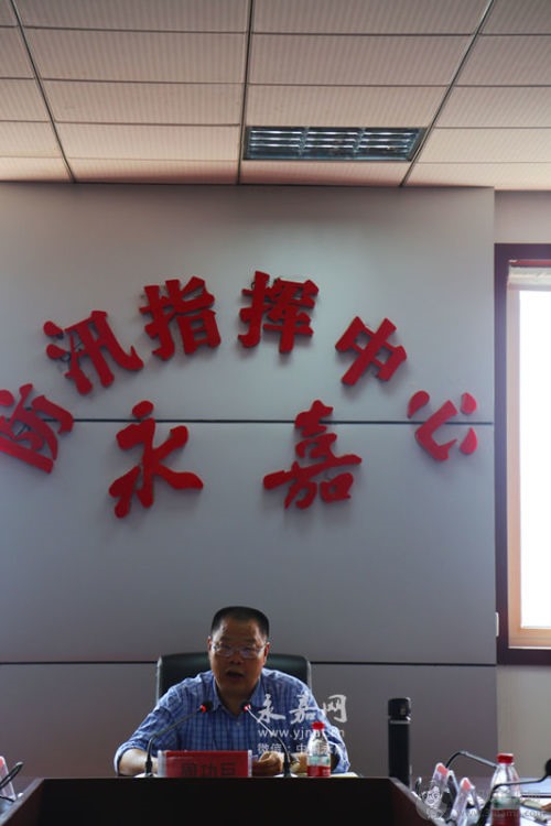 加强党员经常性教育