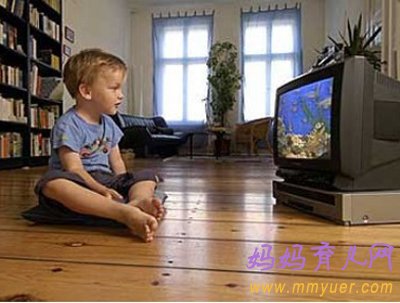 宝宝看电视真的只是对眼睛不好吗 震惊全国