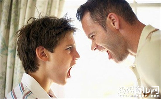 为何孩子总和家长作对 关于孩子逆反这些事家长须知