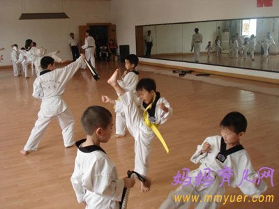 培养孩子学习武术的好处及注意事项