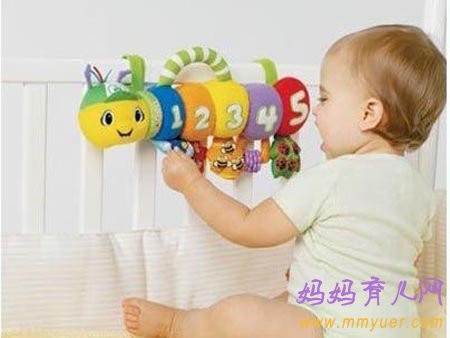 幼儿园托班数学教案《红黄颜色变变变》