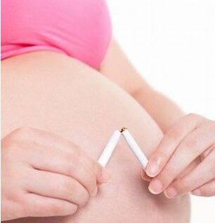 孕妇吸二手烟的危害_孕妇吸二手烟的危害和避免方法