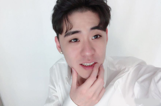 抖音辫儿哥哥身高年龄 抖音辫儿哥哥和莲儿是什么歌