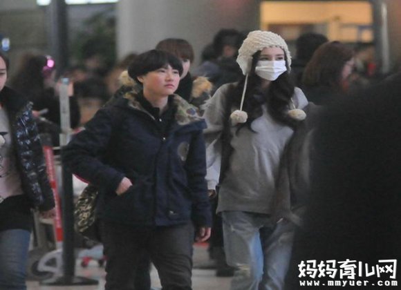 杨幂怀女儿大肚照被曝光 原来孕妇也可以这样
