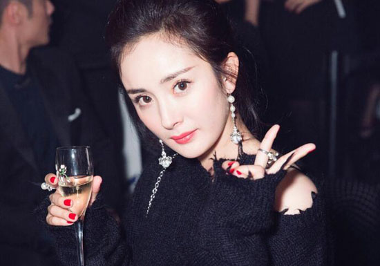 杨幂诈捐门事件怎么回事 杨幂诈捐门李萌是谁