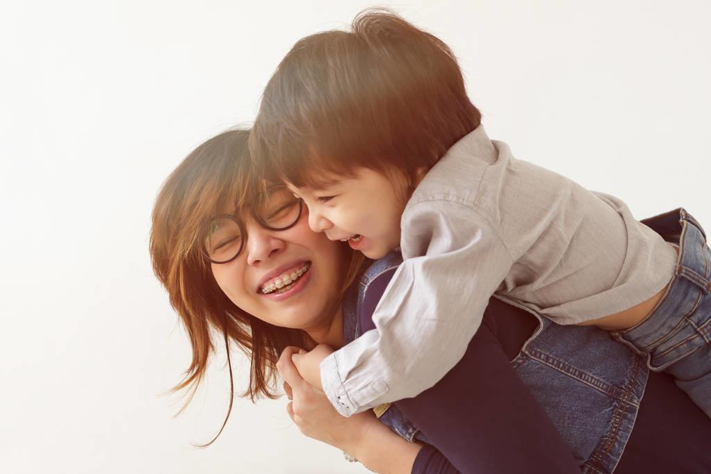 婴儿手足搐搦症怎样预防 39健康问答_在哪儿有孤儿院可抱养健康婴儿_婴儿健康故事