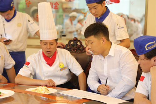 孕妇吃鸽子蛋生出来的宝宝聪明吗_美食坊 编委会吃对食物宝宝聪明健康100分^^^大厨讲解:调_美食坊 编委会大厨讲解:调味秘诀200招^^^吃对食物宝宝聪