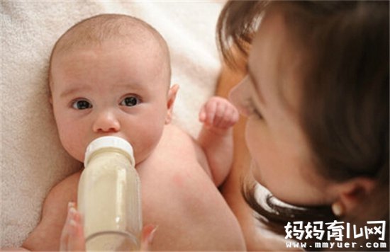 该如何给宝宝挑选奶粉 挑选婴幼儿奶粉的标准是什么
