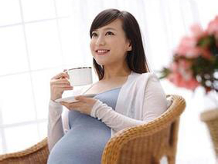 孕妇喝牛奶好还是羊奶好？