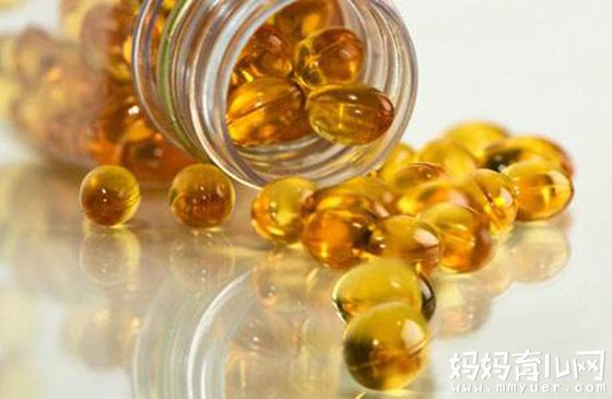婴儿鱼肝油什么时候吃最好 十个麻麻有九个都想知道