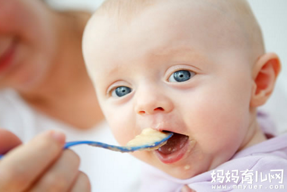 造吗？都生二胎了还不知道宝宝什么时候添加辅食好