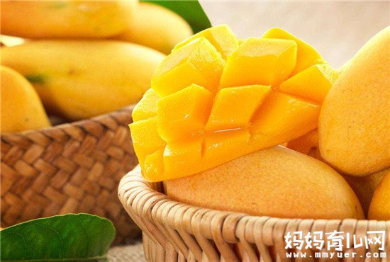 看仔细！1岁以内的宝宝不能吃的水果黑名单全在这