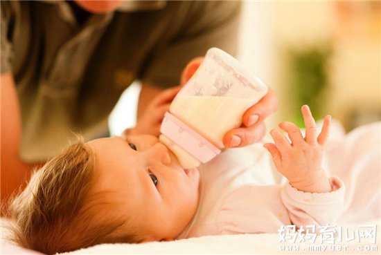 进口奶粉一定比国产的好吗 婴儿奶粉选择要看的是这样些