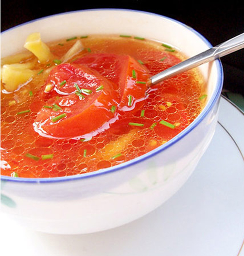 3岁宝宝补锌食谱：萝卜番茄汤