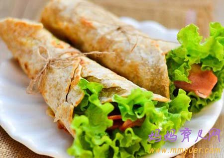 儿童能量营养早餐—培根蔬菜全麦蛋饼
