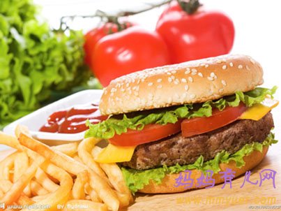 儿童常吃汉堡会变笨 还有哪些食物有害无益？