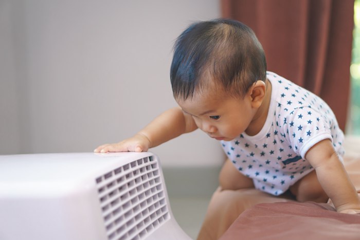天气这么热能给宝宝吹空调吗？给纠结的你来支几招