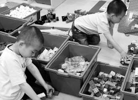 内地儿童玩具被曝有两套生产标准 “毒玩具”只销国内