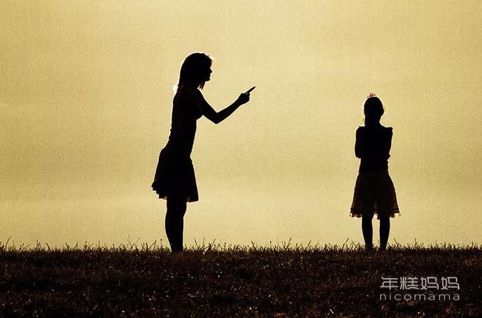 父母修养：不能这样给孩子立规矩！