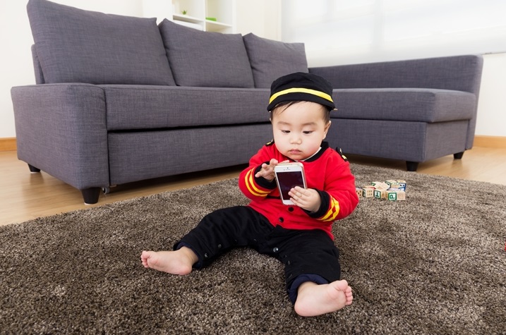 玩游戏：玩手机对宝宝的好处