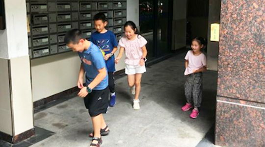 “我能和你们玩吗”被拒绝？其实孩子能有更好的开场白